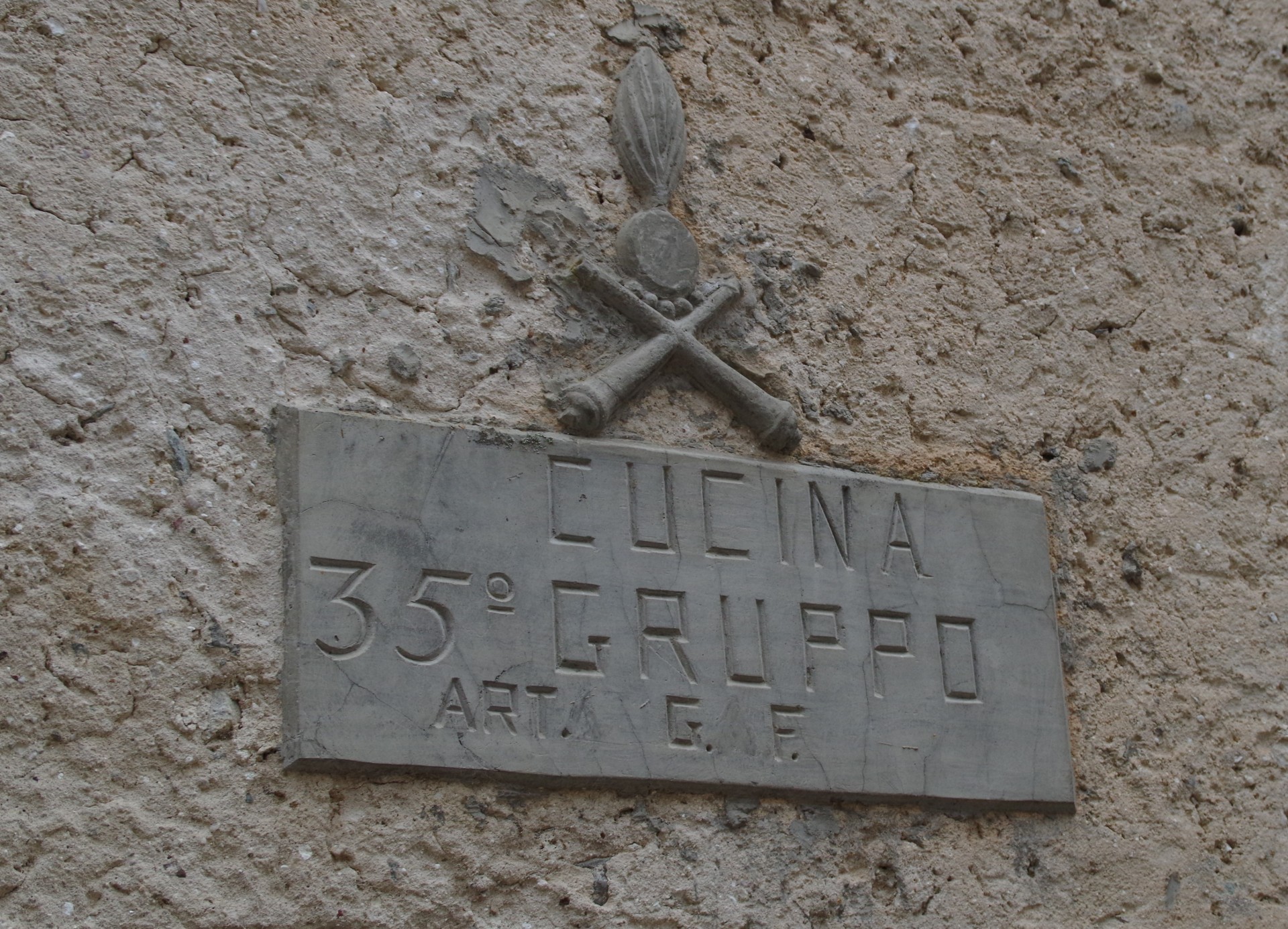 Plaque concernant C.A italien 